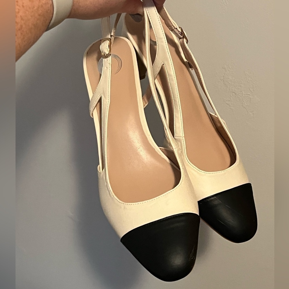 Journee Collection Womens Reignn Sling Back Mid Block Heel Almond Toe Pumps - Picture 13 of 16